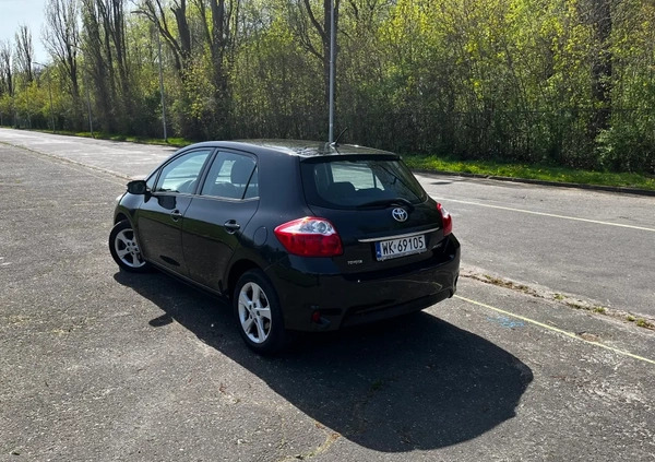 Toyota Auris cena 23900 przebieg: 197700, rok produkcji 2012 z Warszawa małe 211